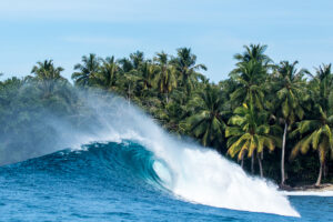 MENTAWAII ISLAND – HIDDEN BAY - Image 6