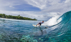 MENTAWAII ISLAND – HIDDEN BAY - Image 7