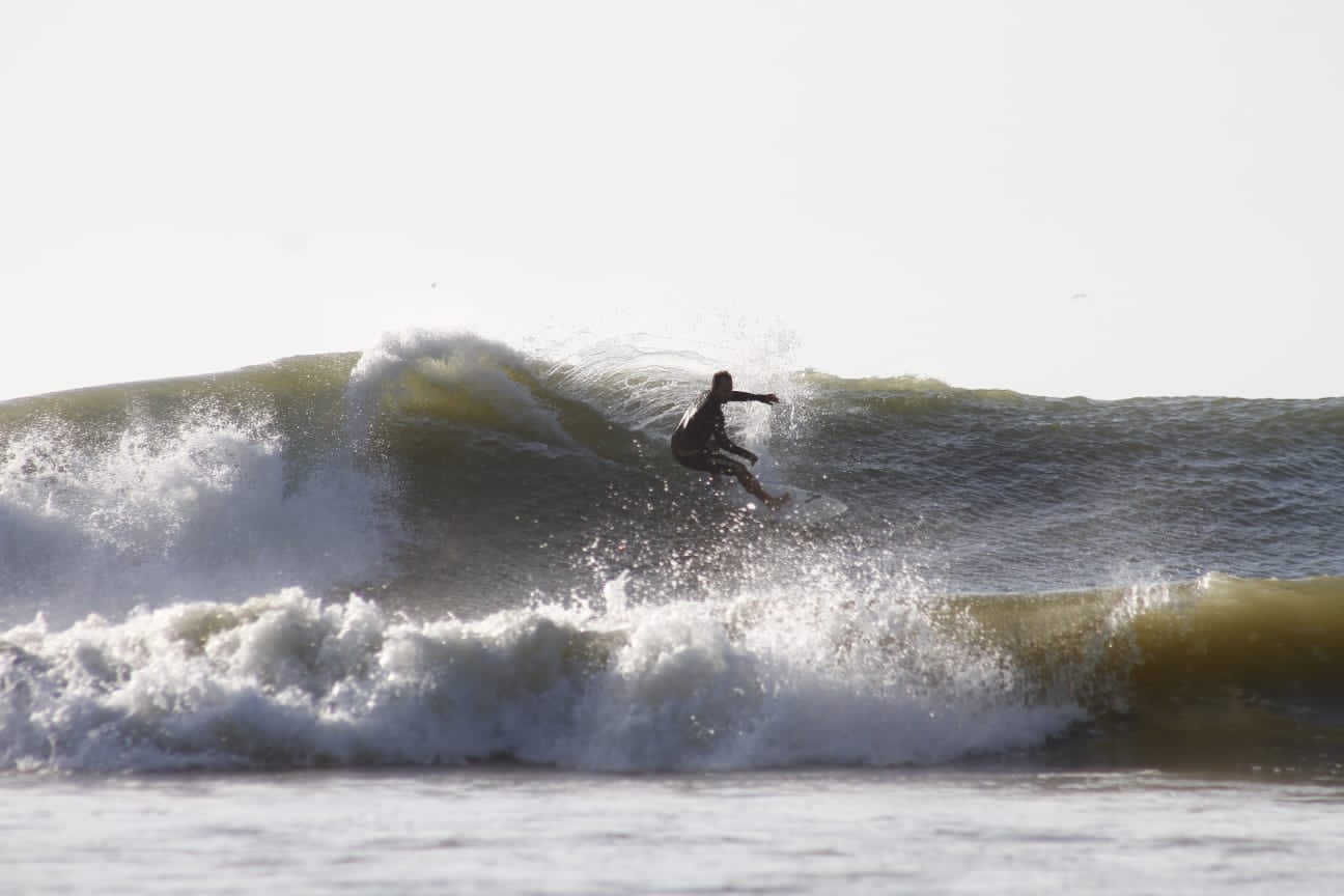 SURF CAMP - LOBITOS COM A OPREE SURF SCHOOL - Imagem 7