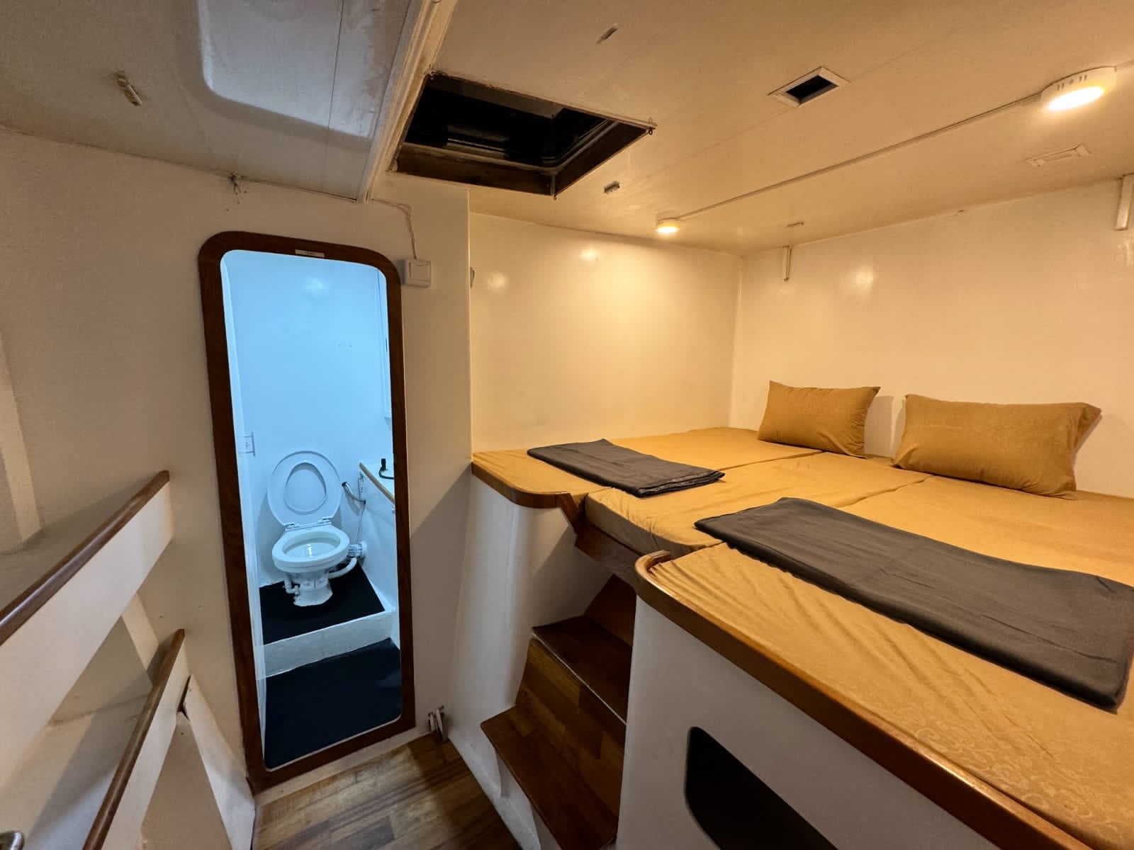 SURFCAMP - SHAKA BOAT - ILHAS MENTAWAII - Imagem 3