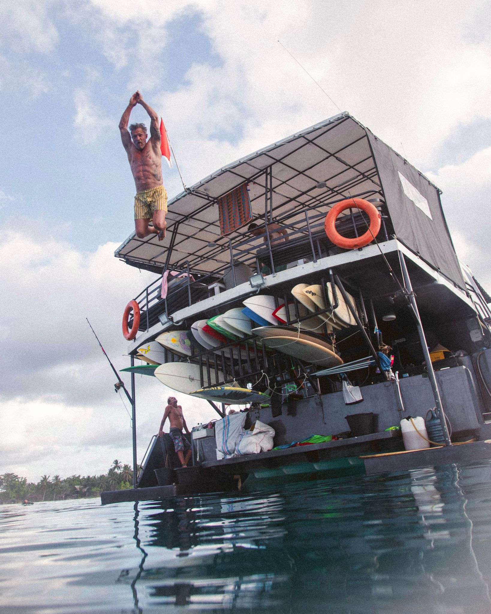 SURFCAMP - SHAKA BOAT - ILHAS MENTAWAII - Imagem 6
